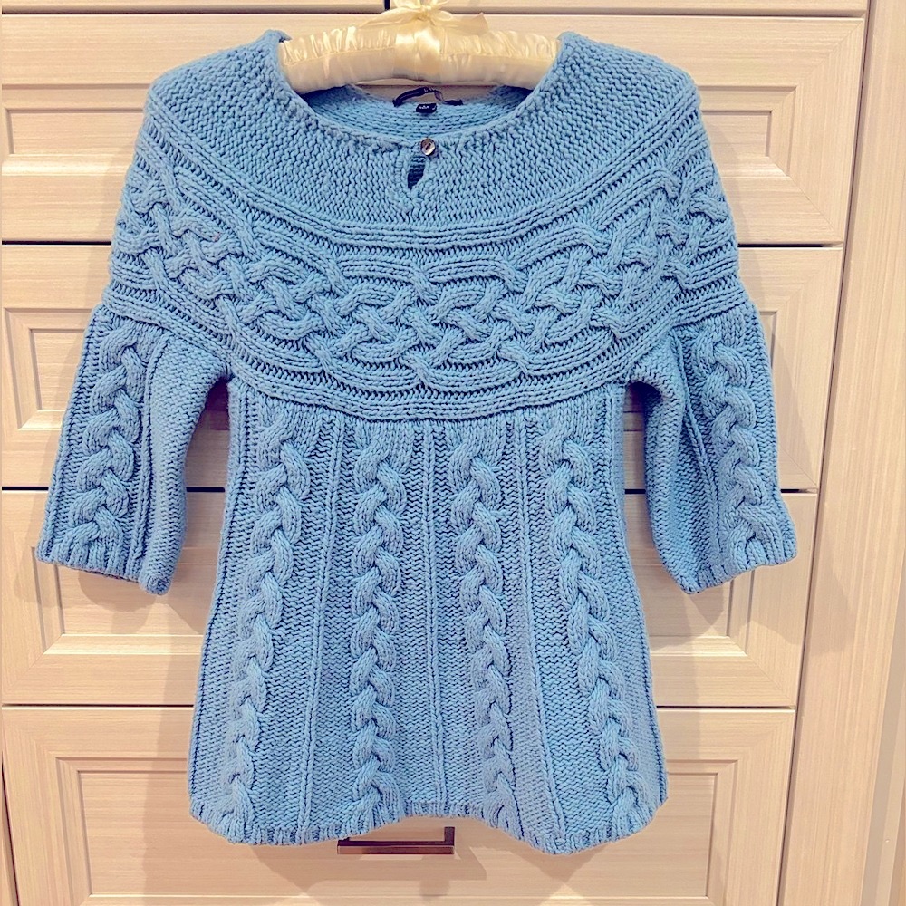 Blue cable-knit sweater❄️🧊🥶🩵